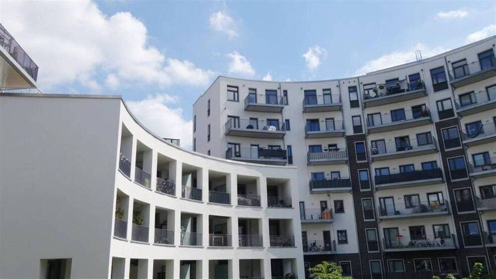 Schicke 2 Zimmer Wohnung mit Ankleide, Balkon, EBK käuflich im Living Circle Düsseldorf Flingern