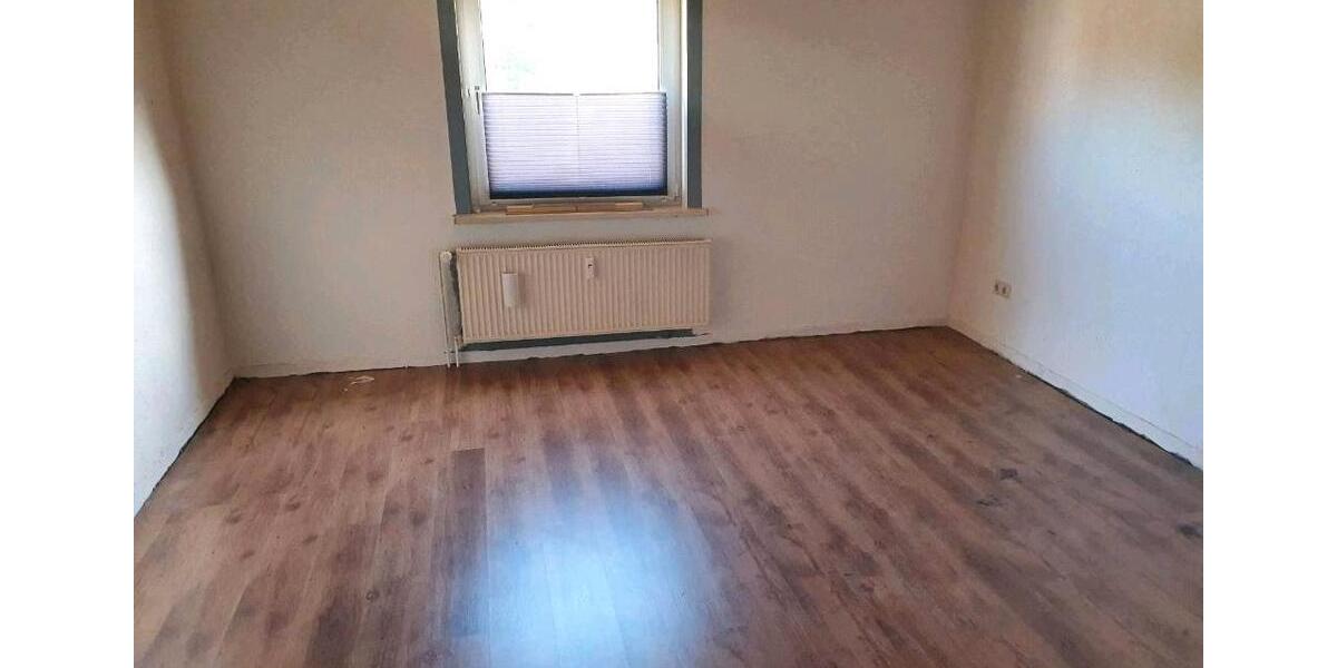 Etagenwohnung Knüllwald - 3 Zimmer, 90 m&sup2;, 655&euro; | Angebot:26564856