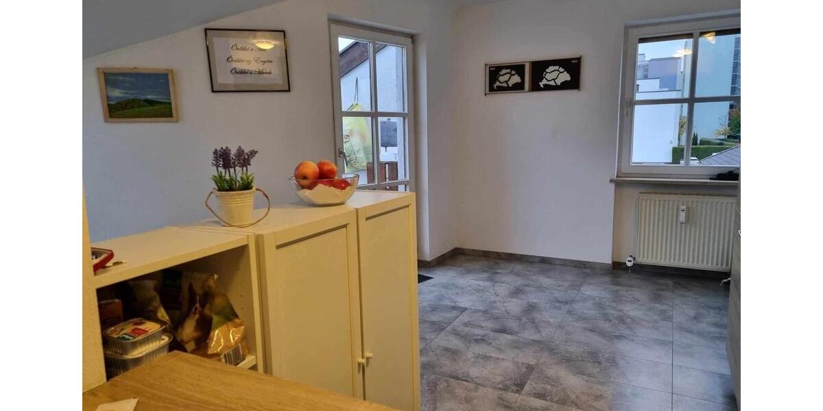 Dachgeschoßwohnung Ingolstadt Nordost - 2 Zimmer, 45 m&sup2;, 900&euro; | Angebot:25987710