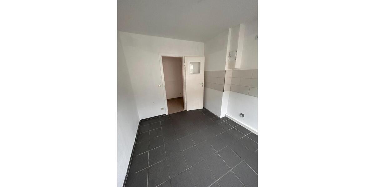 Etagenwohnung Wuppertal - 3 Zimmer, 70 m&sup2;, 580&euro; | Angebot:24588674