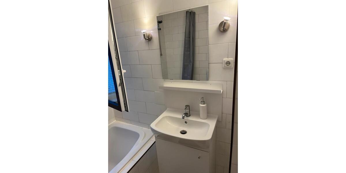 Dachgeschoßwohnung Nürnberg Erlenstegen - 2 Zimmer, 47 m&sup2;, 650&euro; | Angebot:25993372