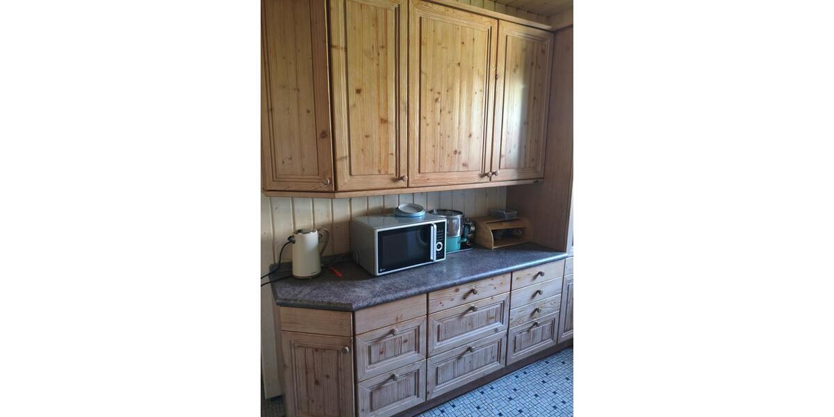 Erdgeschoßwohnung Schefflenz - 4 Zimmer, 200 m&sup2;, 5.000&euro; | Angebot:24525199