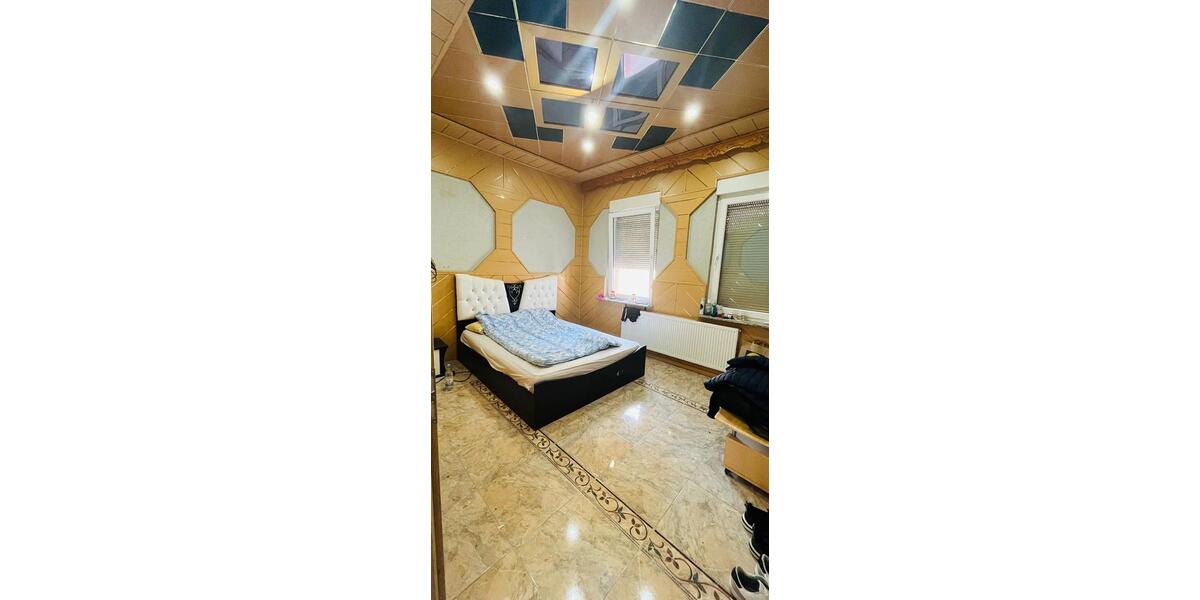 Etagenwohnung Neustadt an der Weinstraße - 4 Zimmer, 100 m&sup2;, 1.500&euro; | Angebot:26071783