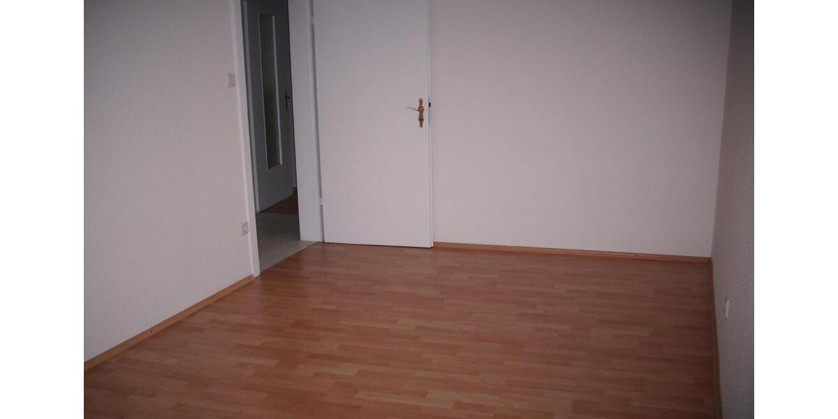 Parterre Wohnung Kassel City 4 Zimmer, Küche & Bad 4 zimmer