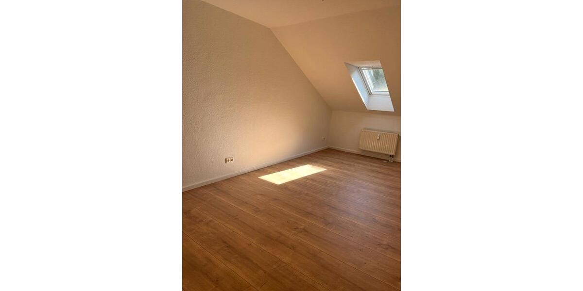 Dachgeschoßwohnung Spremberg - 2 Zimmer, 53 m&sup2;, 350&euro; | Angebot:26267665