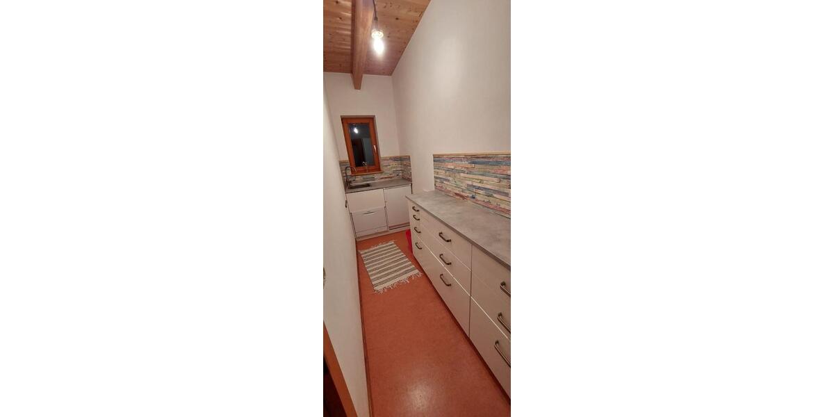 2 helle Zimmer mit Balkon in 2er WG in Lappersdorf zu vermieten 2.5 zimmer