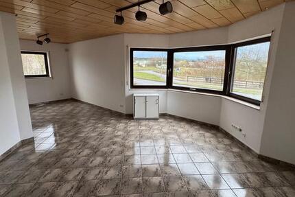 Gewerbeobjekt Pettstadt - 1.200&euro; | Angebot:23250751