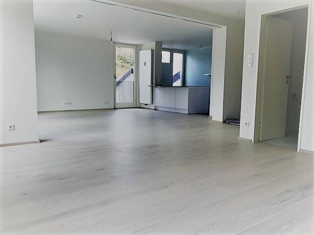 Etagenwohnung Grünwald - 3 Zimmer, 127 m&sup2;, 2.800&euro; | Angebot:26608067