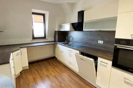 Wohnung Plauen Bahnhofsvorstadt - 2 Zimmer, 94 m&sup2;, 435&euro; | Angebot:25473064