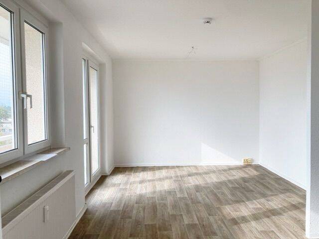 Etagenwohnung Hermsdorf - 4 Zimmer, 73 m&sup2;, 440&euro; | Angebot:26797089
