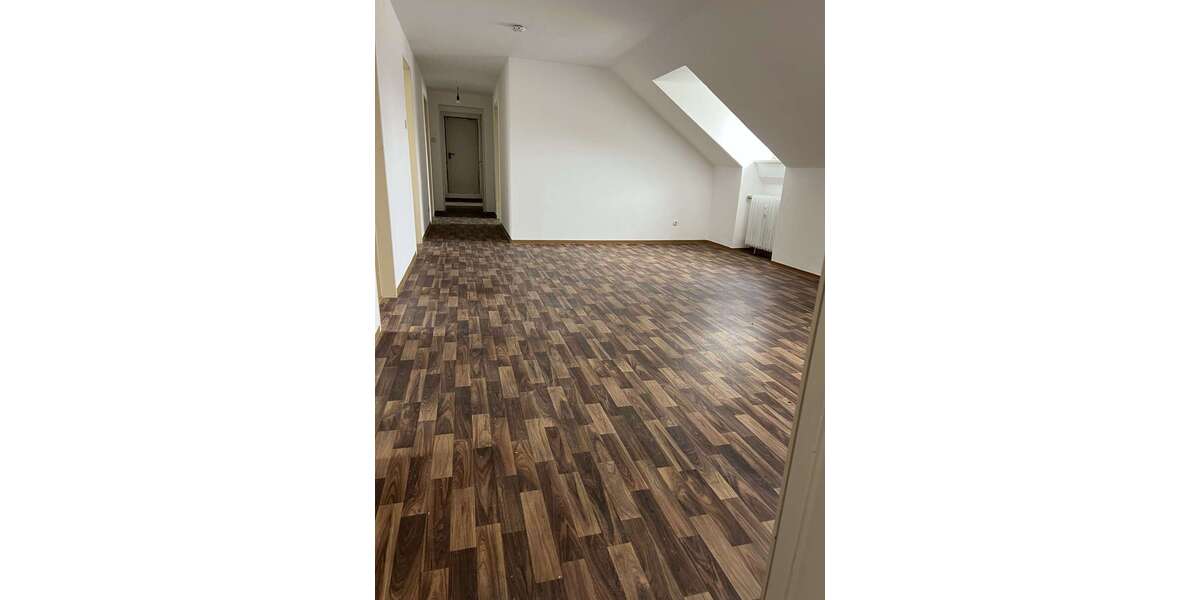 Etagenwohnung Mitterharthausen Mitterharthausen - 5 Zimmer, 89 m&sup2;, 590&euro; | Angebot:26327497