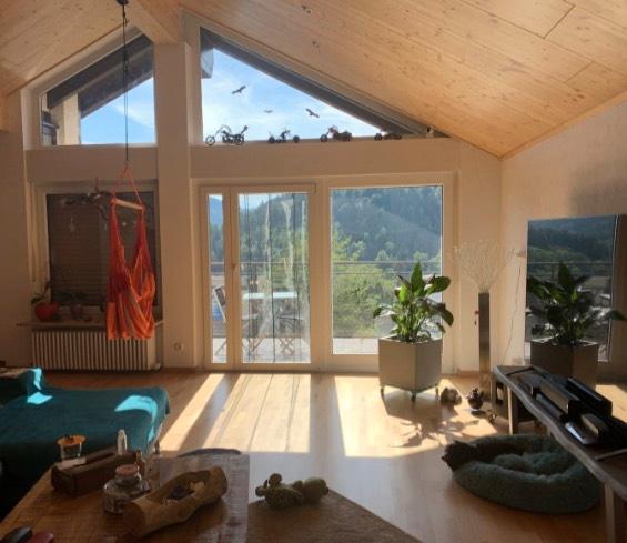 Dachgeschoßwohnung Schiltach - 4 Zimmer, 109 m&sup2;, 1.250&euro; | Angebot:26019835