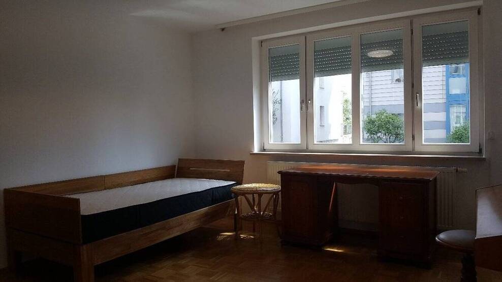 Teilmöblierte 2-Zi.-Wohnung am Ringpark