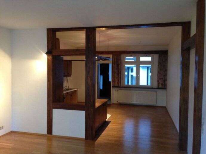 Etagenwohnung Baden-Baden Innenstadt - 2 Zimmer, 65 m&sup2;, 680&euro; | Angebot:26572577