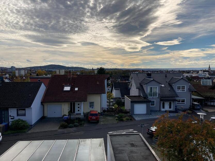Schöne Wohnung mit Blick auf Schloss, AB-Damm zu vermieten
