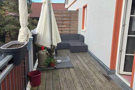 Landluft schnuppern - schöne 3 RW mit großem Balkon & Stellplatz 3 zimmer