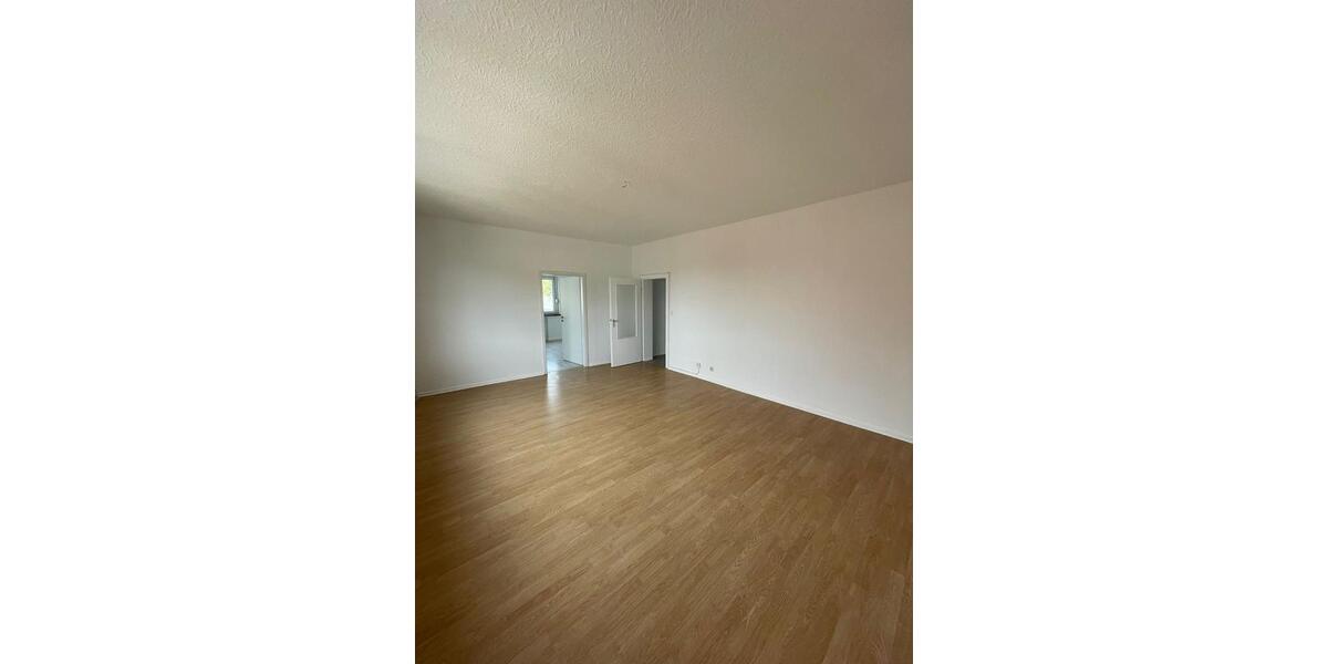 Etagenwohnung Helmstedt - 3 Zimmer, 89 m&sup2;, 550&euro; | Angebot:24779389