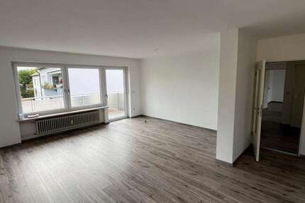 Wohnung zum Mieten in Tegernheim 1.000 € 105 m² 4 zimmer