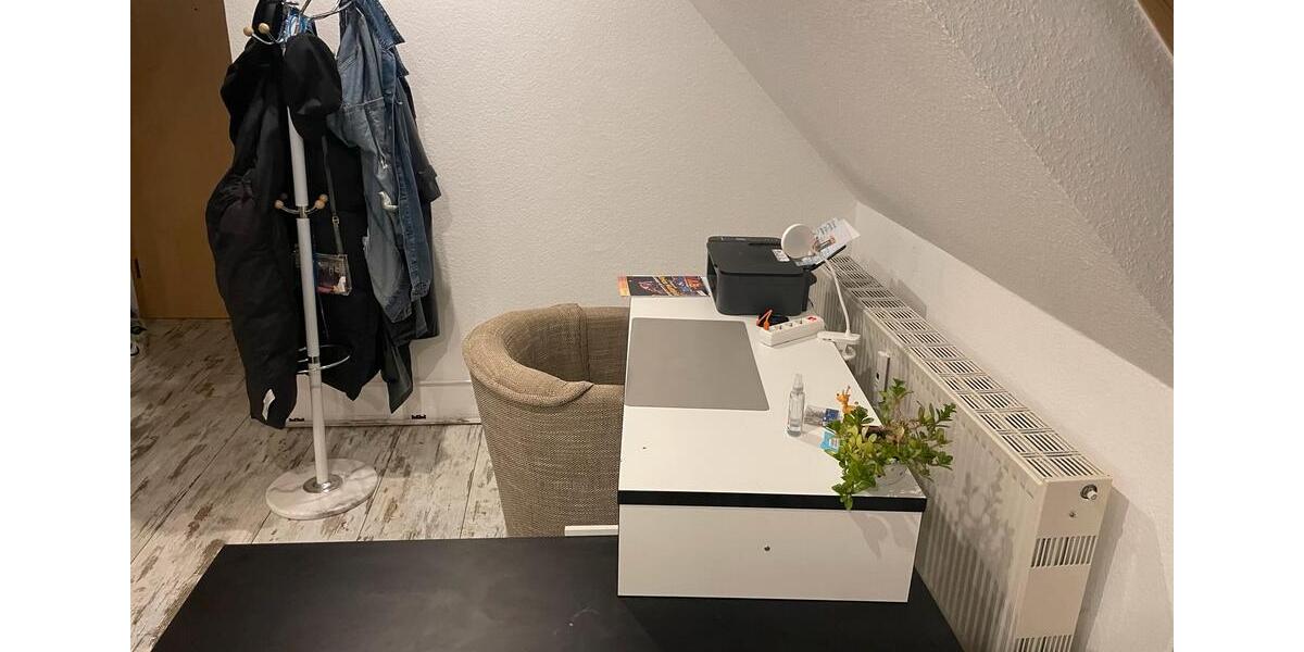 Dachgeschoßwohnung Greifswald Eldena - 1.5 Zimmer, 32 m&sup2;, 600&euro; | Angebot:24688877