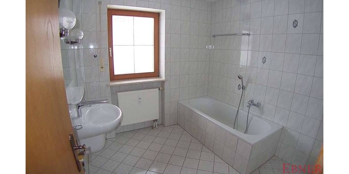Etagenwohnung Arnbruck - 3 Zimmer, 75 m&sup2;, 580&euro; | Angebot:26105397