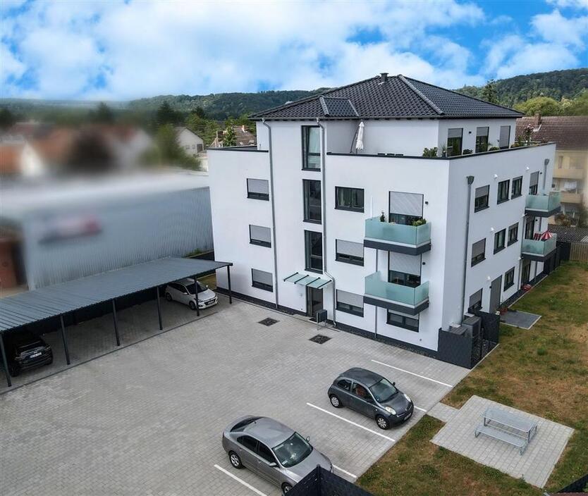 barrierefreie 3ZKB im EG ab 01.11.25 zur Miete frei, Miete warm 1.350€