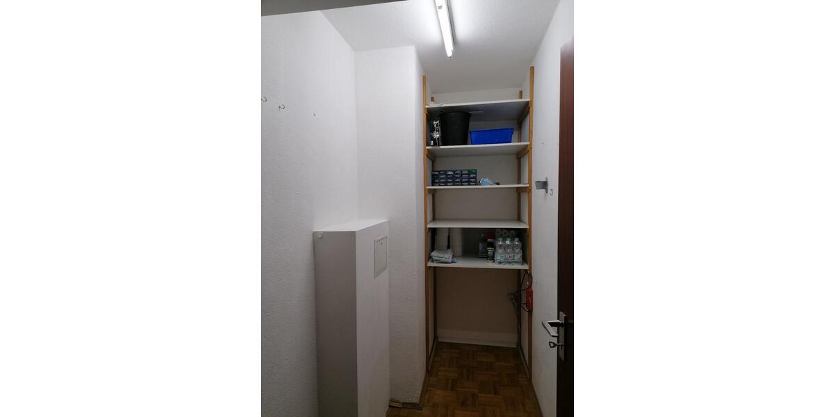 Hochparterre Lage - 2 Zimmer, 72 m&sup2;, 600&euro; | Angebot:26040982