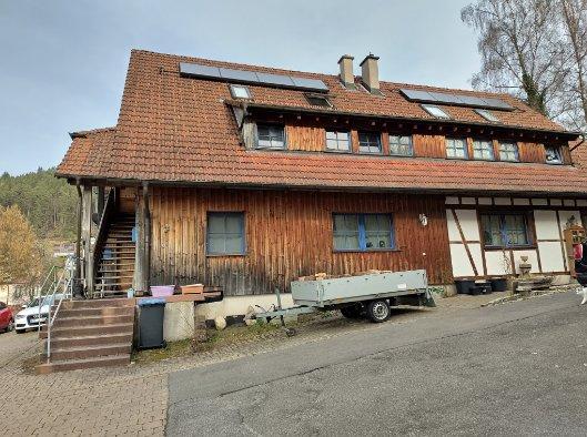 Erdgeschoßwohnung Baiersbronn - 3.5 Zimmer, 85 m&sup2;, 725&euro; | Angebot:26032204