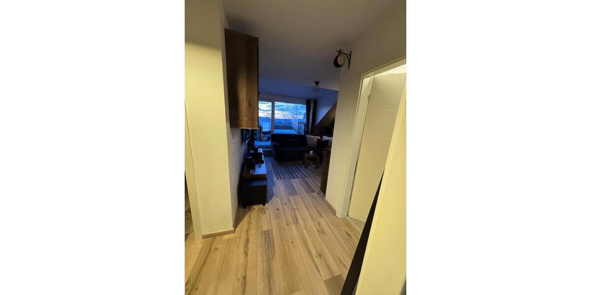 Möblierte Mietwohnung (4. Obergeschoss ohne Fahrstuhl) 2 zimmer