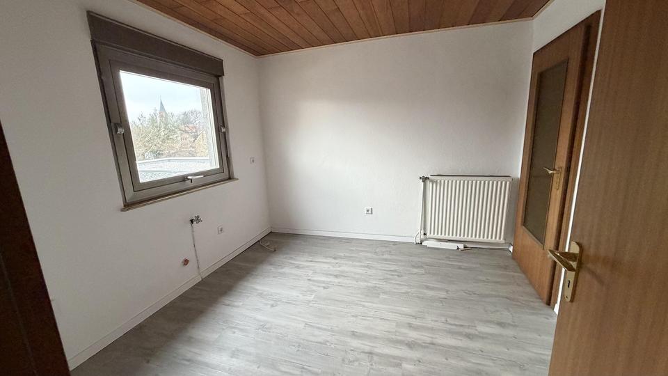 Mehrfamilienhaus, Wohnhaus Schwetzingen - 7 Zimmer, 175 m&sup2;, 2.350&euro; | Angebot:24867911