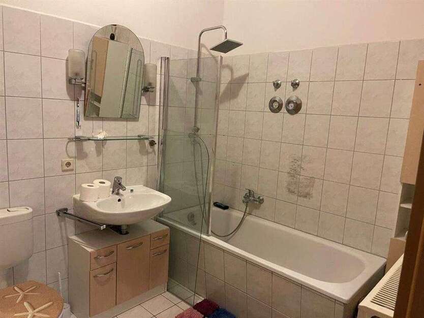 Toller Grundriss, 2-Zimmer- WE in ruhiger Lage in Bad Blankenburger Stadtvilla