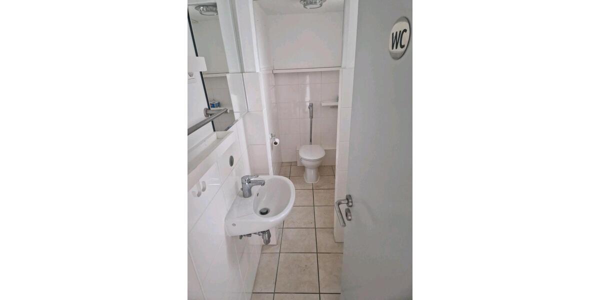 Etagenwohnung Andernach - 4 Zimmer, 95 m&sup2;, 1.000&euro; | Angebot:25049815