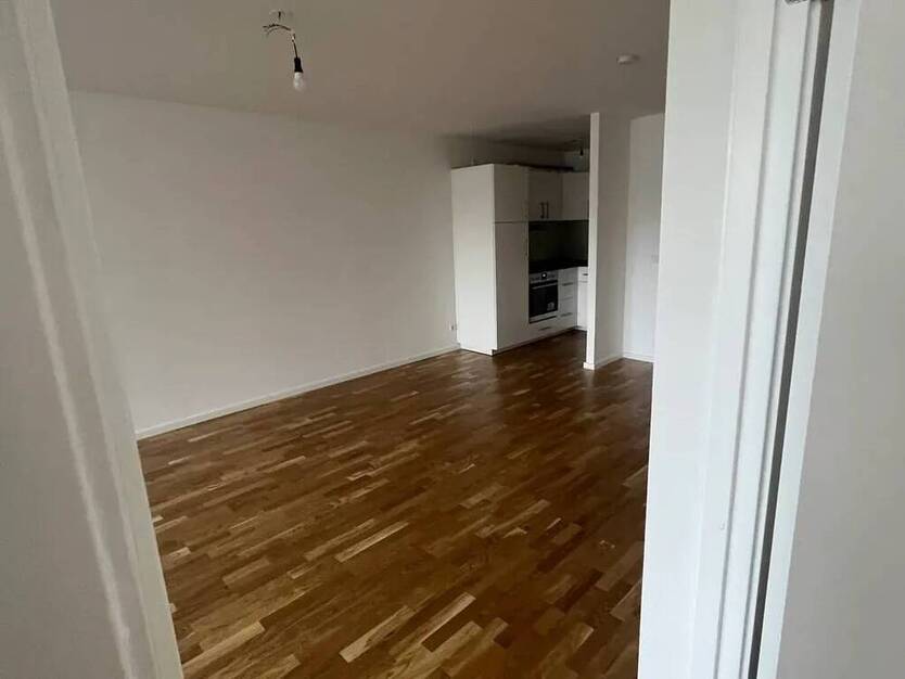 Lichtdurchflutete 2-Zimmer-Wohnung mit großem Balkon in Toplage Haidhausen