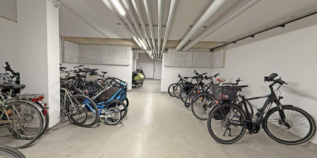 Etagenwohnung München / Pasing-Obermenzing Pasing-Obermenzing - 4 Zimmer, 135 m&sup2;, 2.900&euro; | Angebot:24423197