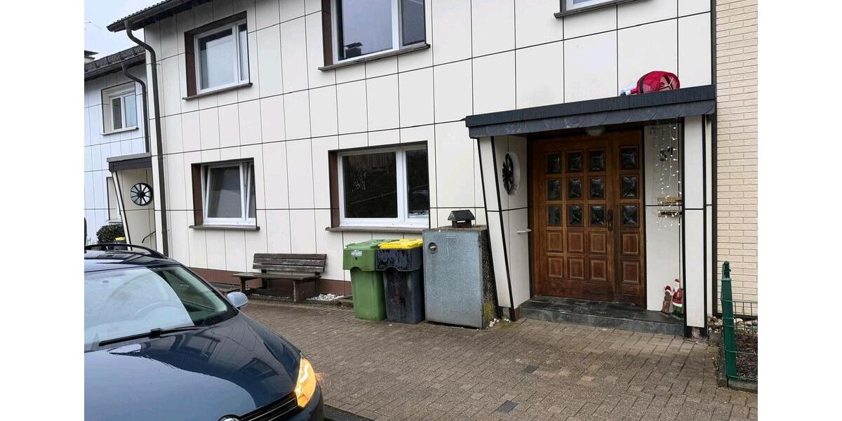 Erdgeschoßwohnung Meinerzhagen - 3 Zimmer, 70 m&sup2;, 600&euro; | Angebot:24840297