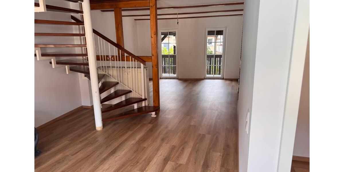 4-Zimmer-Wohnung | 77 m2 | Balkon, Einbauküche | Bad Windsheim 4 zimmer