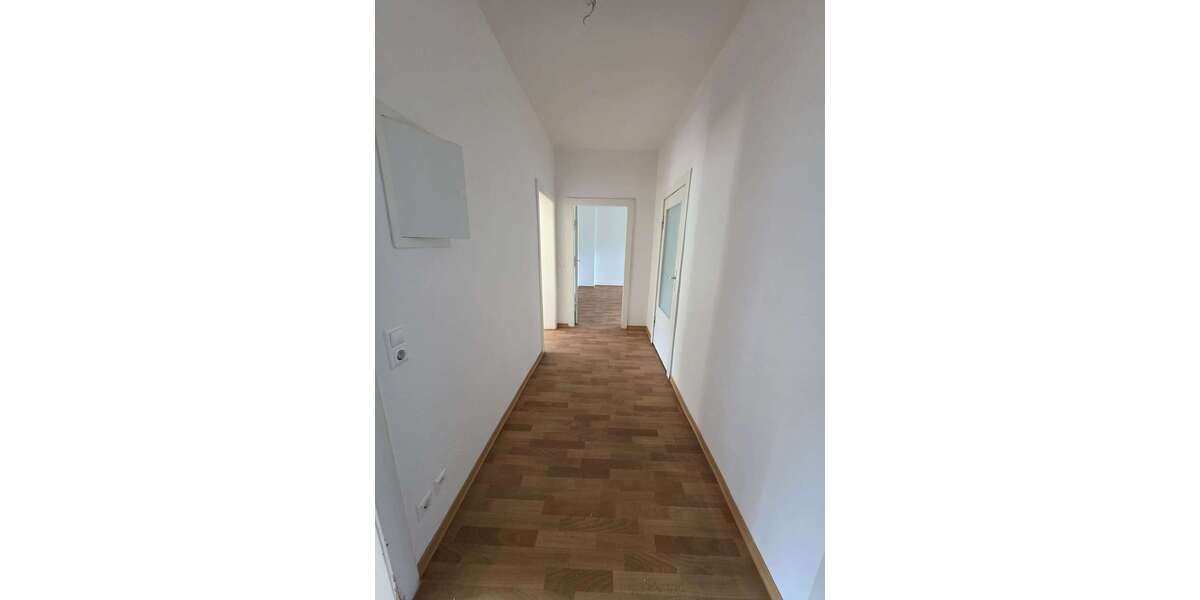 Etagenwohnung Bitterfeld Anhaltsiedlung - 3 Zimmer, 75 m&sup2;, 544&euro; | Angebot:27095377