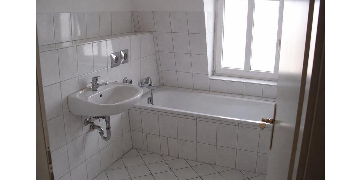Dachgeschoßwohnung Gotha - 1 Zimmer, 30 m&sup2;, 299&euro; | Angebot:26665313