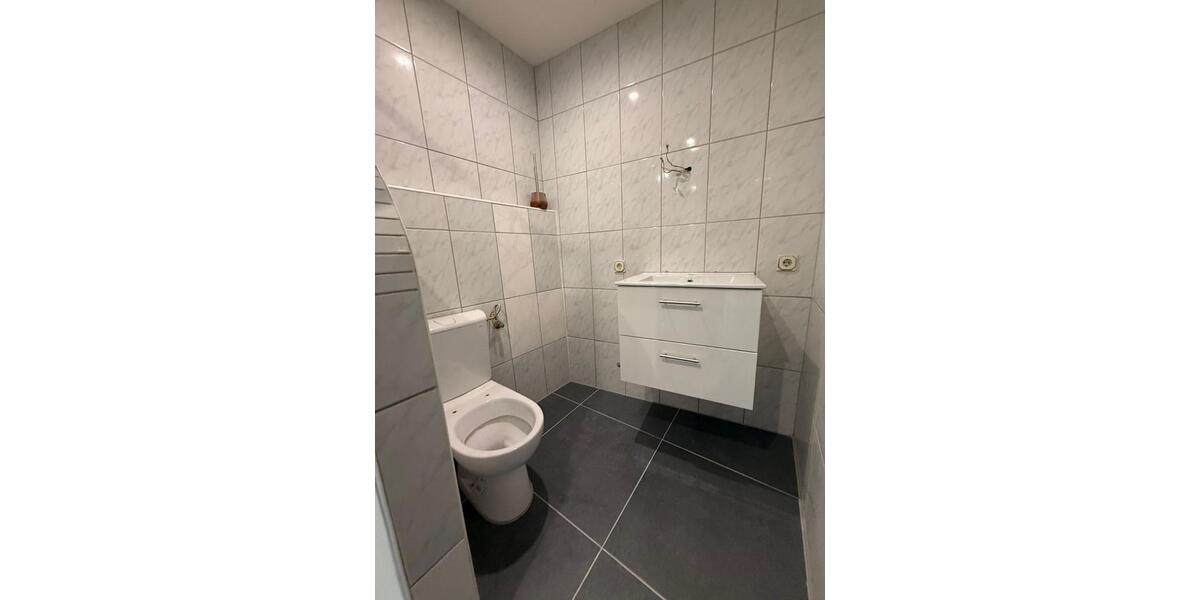 Erdgeschoßwohnung Völklingen - 3 Zimmer, 100 m&sup2;, 850&euro; | Angebot:25539811