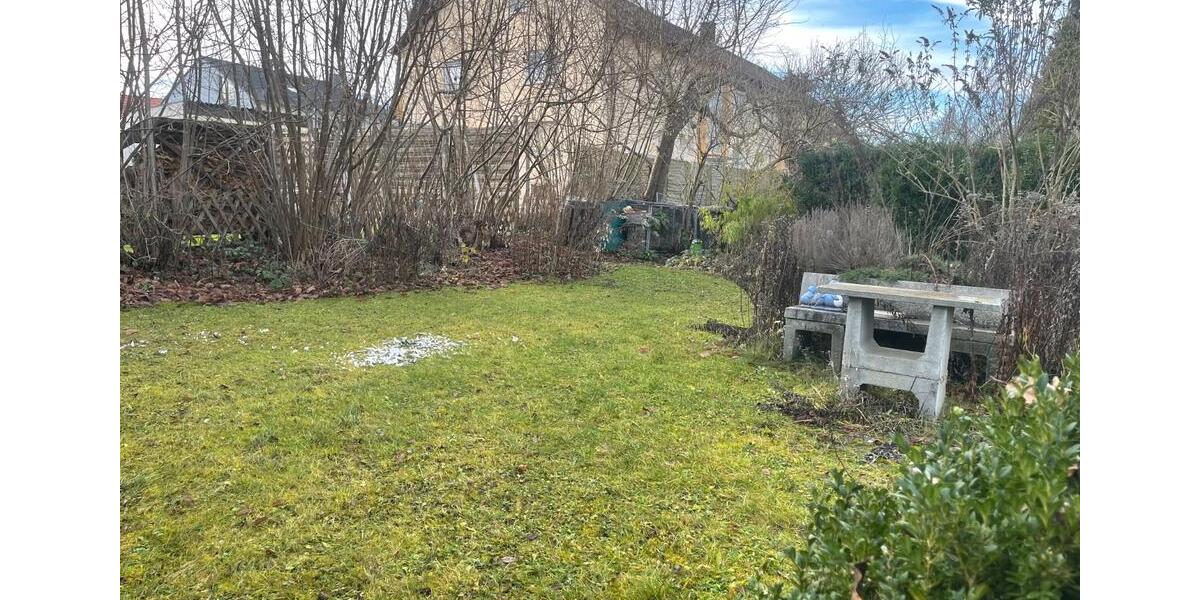 Doppelhaushälfte Heilsbronn - 6 Zimmer, 240 m&sup2;, 1.900&euro; | Angebot:24535997