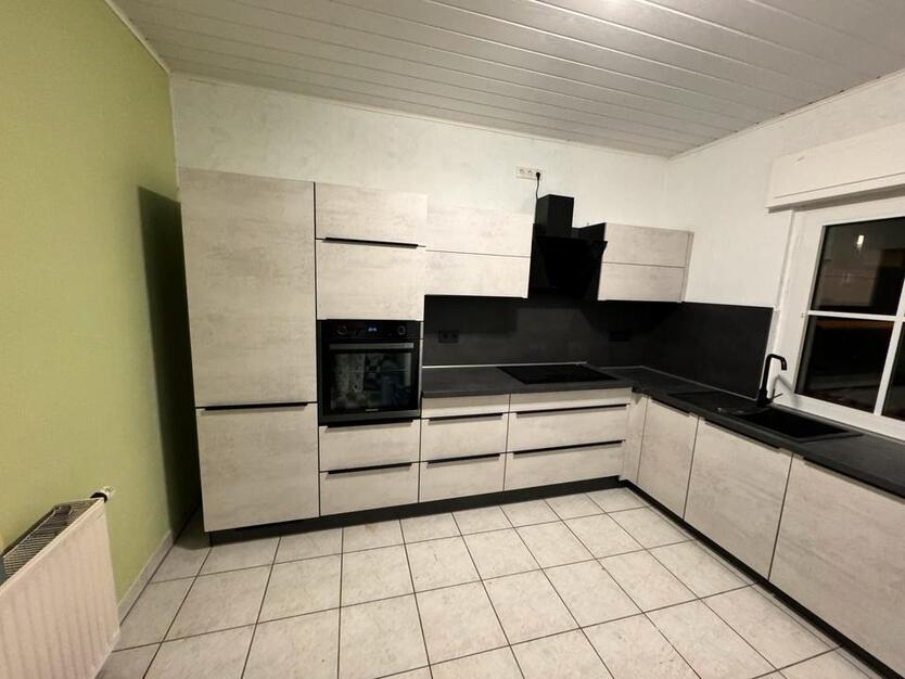 Helle 2-Zimmer-Wohnung mit Badewanne, Doppelhaushälfte PB-Elsen