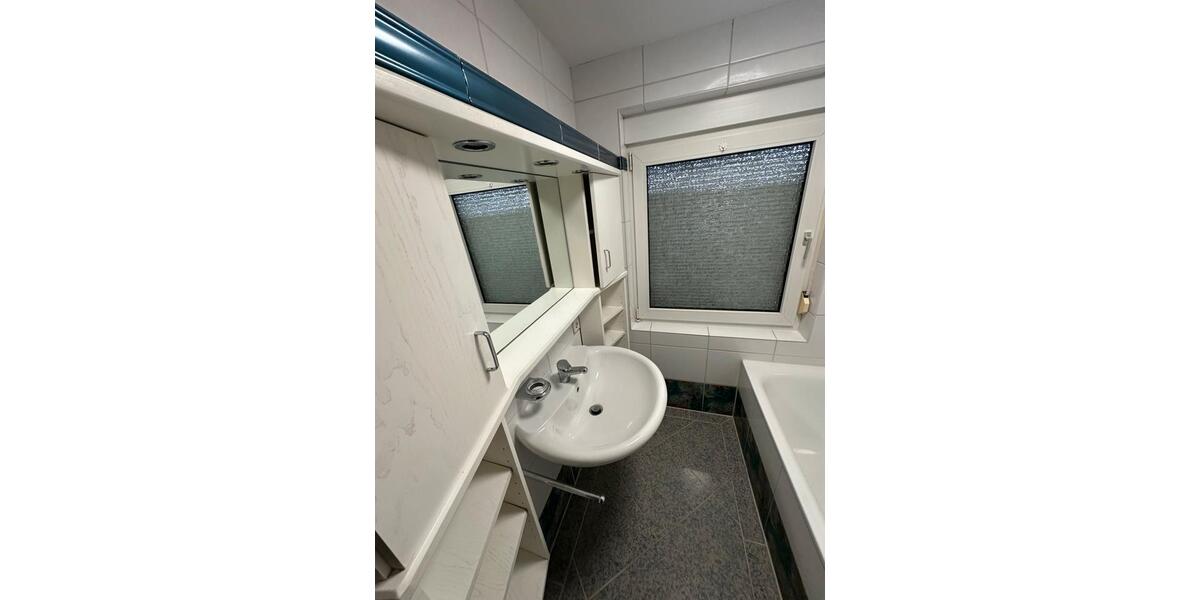Wohnen auf Zeit Göppingen - 14 Zimmer, 200 m&sup2;, 17&euro; | Angebot:26382873