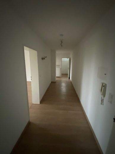 Etagenwohnung Neuwied - 2 Zimmer, 74 m&sup2;, 730&euro; | Angebot:24435362