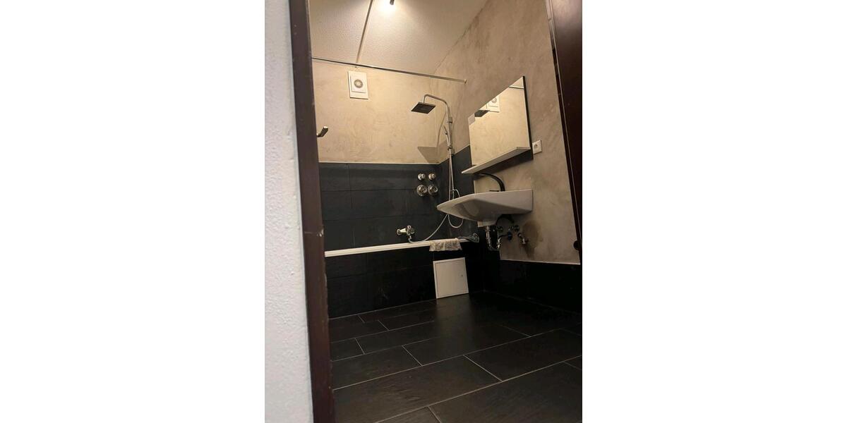 Etagenwohnung Altötting - 3 Zimmer, 95 m&sup2;, 990&euro; | Angebot:25986598