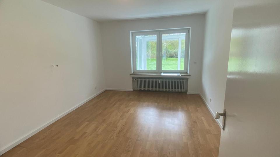 Etagenwohnung Düsseldorf Stadtbezirk 5 - 2 Zimmer, 77 m&sup2;, 1.400&euro; | Angebot:26160667