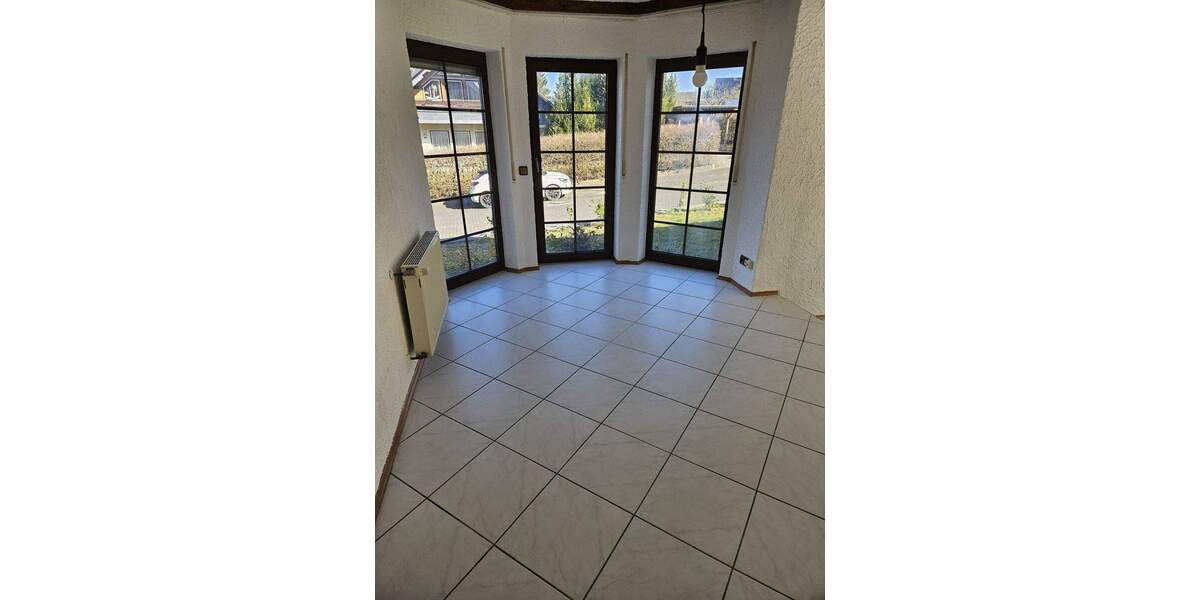 Mehrfamilienhaus, Wohnhaus Hohenstein Breithardt - 4 Zimmer, 140 m&sup2;, 1.250&euro; | Angebot:24565862