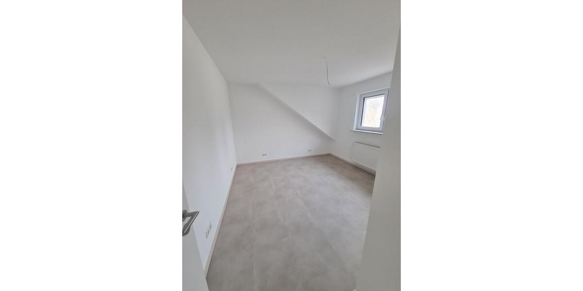 Dachgeschoßwohnung Heppenheim (Bergstraße) - 3 Zimmer, 65 m&sup2;, 1.025&euro; | Angebot:26612037