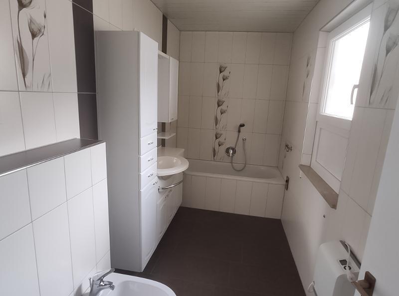 Saniertes Einfamilienhaus mit Stellplatz, Freisitz und Photovoltaik 4 zimmer