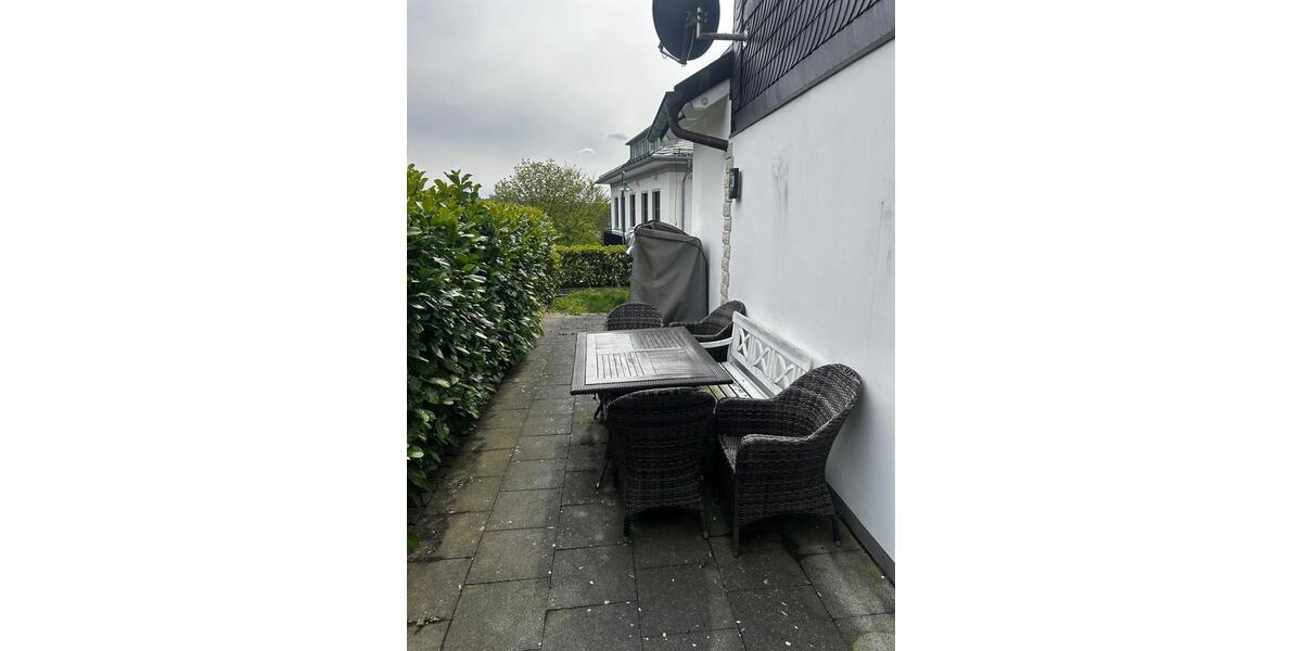 Einfamilienhaus Reichshof - 1 Zimmer, 95 m&sup2;, 1.100&euro; | Angebot:26703307
