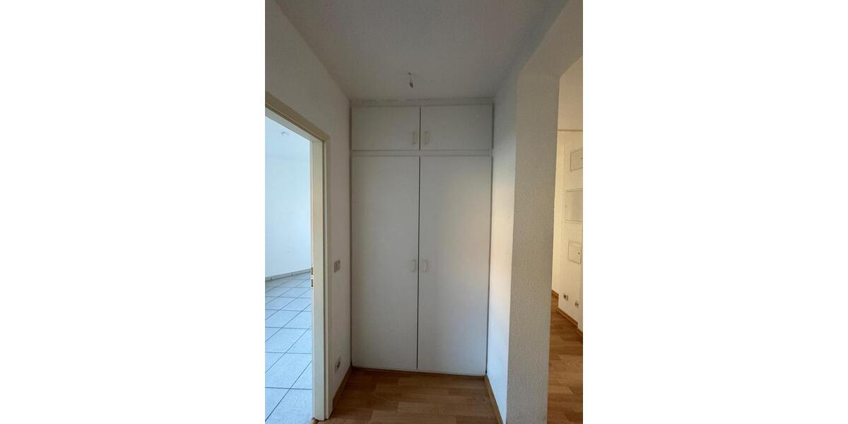 Etagenwohnung Schönefeld - 3 Zimmer, 84 m&sup2;, 1.087&euro; | Angebot:24827634