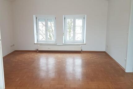 Wohnung Osterhofen - 3 Zimmer, 72 m&sup2;, 600&euro; | Angebot:24605141